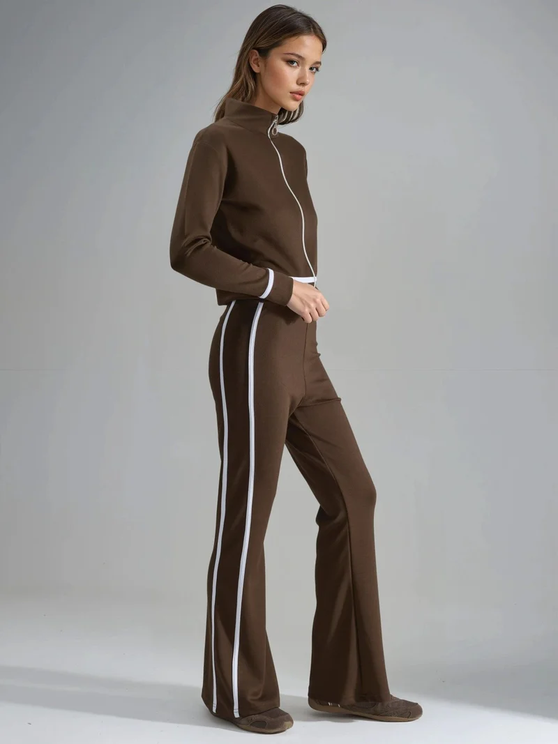 هيكاب طقم قطعتين بلوزة بسحاب وبنطلون واسع من مجموعة بيرسان